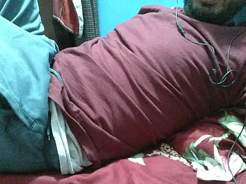 Precumboner Adlı Modelin Canlı XXX Sohbeti