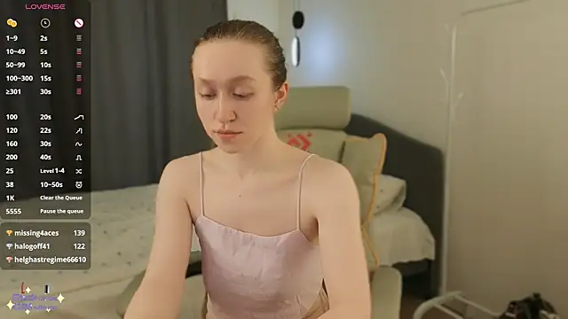 mowalova Live XXX Chat