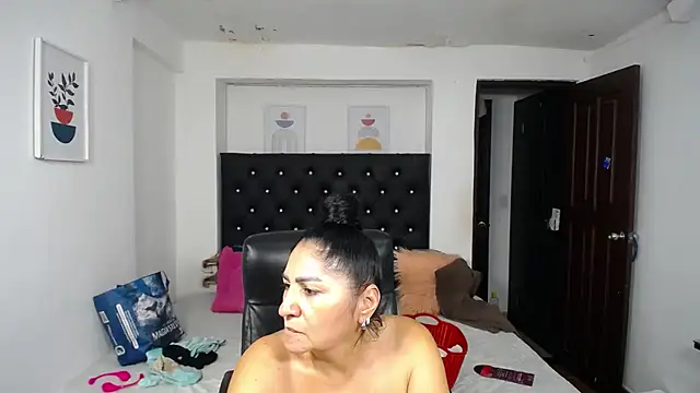 mature_bigboobs10 Live XXX Chat