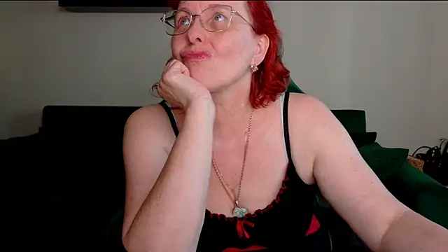 JoannaAndNeighbour's Live XXX Chat