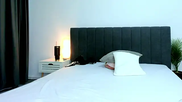 Layla_RessのライブXXXチャット
