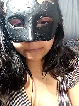 MorriganRosee 现场XXX聊天