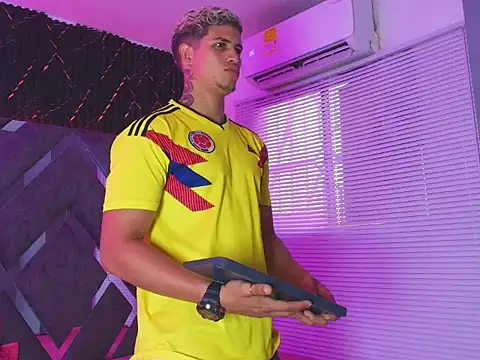 دردشة dominic_connor الجنسية المباشرة