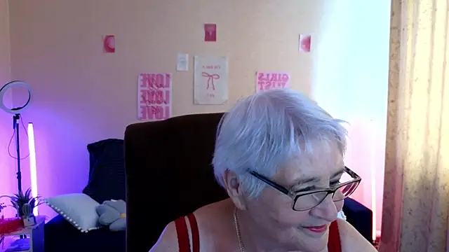 Sandra_Snowflake 现场XXX聊天