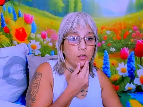 indianroxy live XXX chat