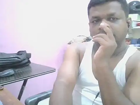 ITGuyhyd's Live XXX Chat