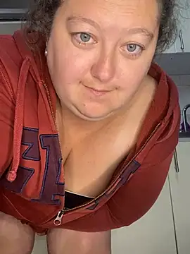 Chat +18 de Chloee_Peach ao vivo