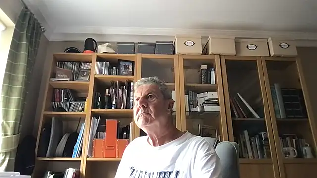 Oldpistolpete Adlı Modelin Canlı XXX Sohbeti