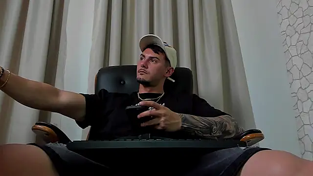 ClintMastersn Webbikameraesitys