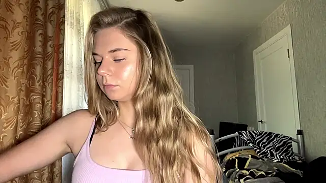HoneysPiee Live XXX Chat