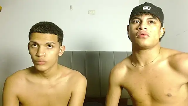 Jose_And_Daniel Live XXX-Chat