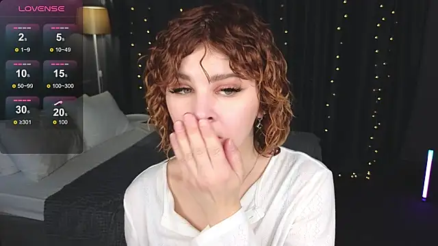 Kira__Fluffy's Live XXX Chat