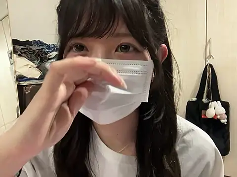 y-u-r-a-33のウェブカメラショー