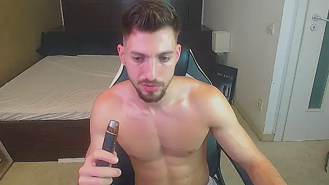 XXX chat uživo modela FelixRook