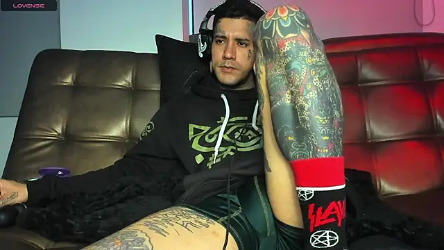 jhonny__ackerman's Live XXX Chat