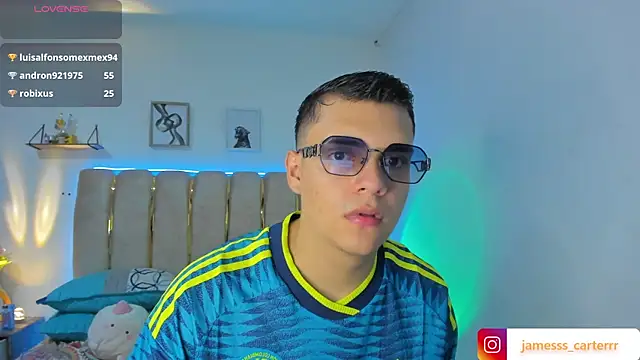XXX chat uživo modela james_carter1
