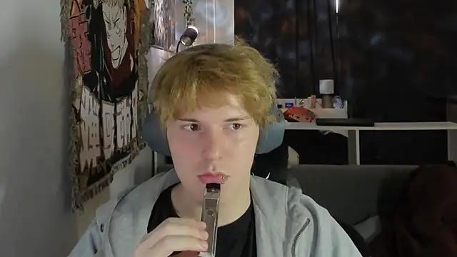 Онлайн чат XXX Benjamin_Bo