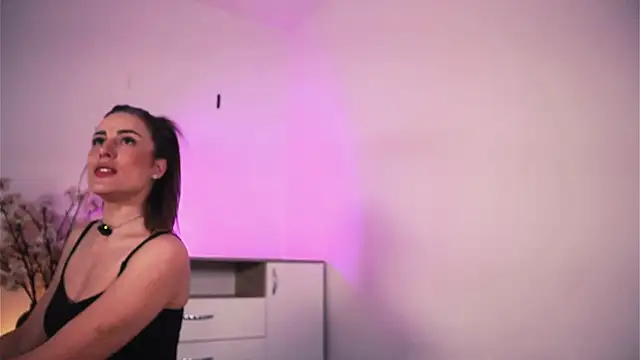 Misslullu's Live XXX Chat