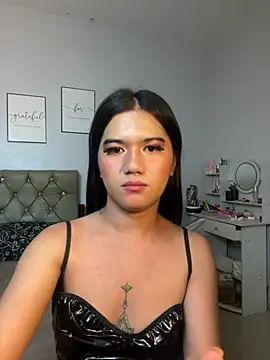 JassmineLove XXX чат на живо