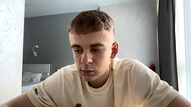 SoloFury 라이브 XXX 채팅