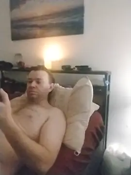 JamesIII1984 Show in webcam