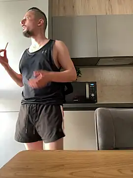InsaneMattt Adlı Modelin Canlı XXX Sohbeti