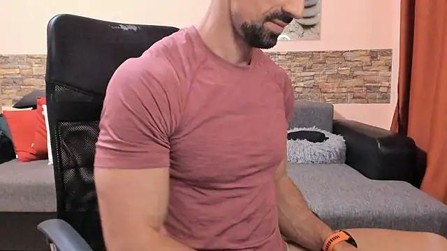 Chat XXX en directo de HotHunkTrainer