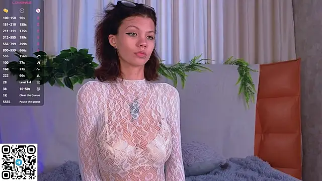 VesperSolace live XXX chat
