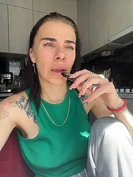 Queen_of_painn Live XXX chat
