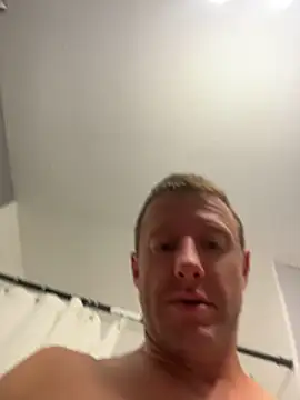 biggzee6 Show in webcam