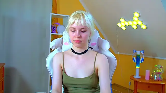 HannahHollis live XXX chat
