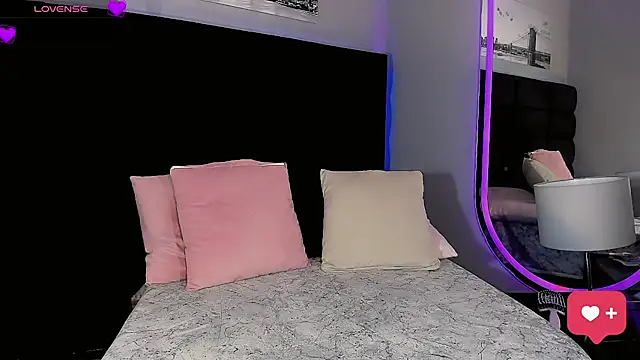 Kornylovee 라이브 XXX 채팅