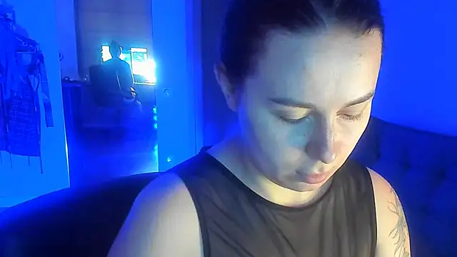 XXX chat uživo modela Di_na_Bell