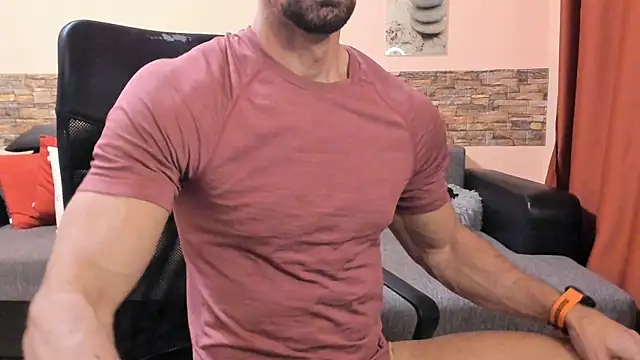 HotHunkTrainer Chat XXX live
