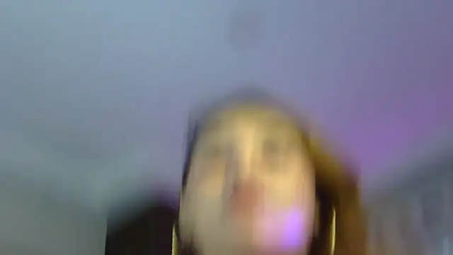 Chat +18 de yourHennesy ao vivo