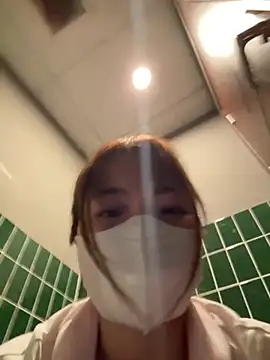 Lina-Xuka81 Adlı Modelin Canlı XXX Sohbeti