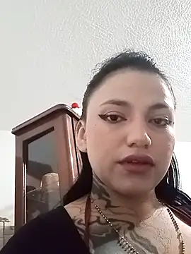 Naomy_Gomez_ Live XXX-chat