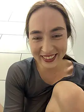 Holly_Play's Live XXX Chat