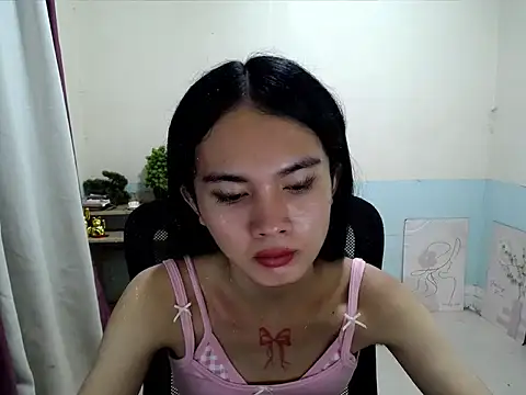 צ'אט XXX בשידור חי של devine_goddess