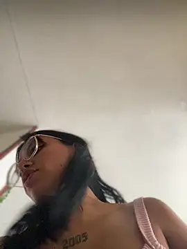 GabyLopez_Pink 现场XXX聊天