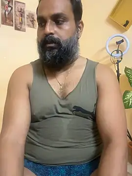 XXX chat uživo modela beast_bearded_dady