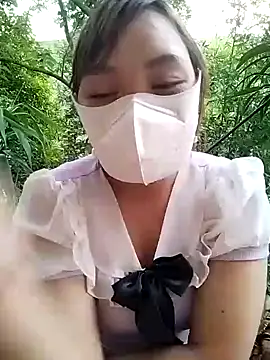 Mayhuhuhu 现场XXX聊天