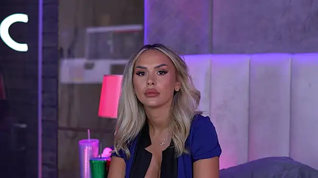 SelenaFrost 现场XXX聊天