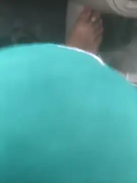 Pertunjukan Kamera Web YOURBHABI143