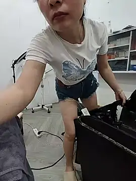 Ivy_Trix2 现场XXX聊天
