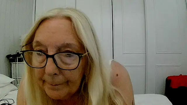 Chanel-56's Live XXX Chat