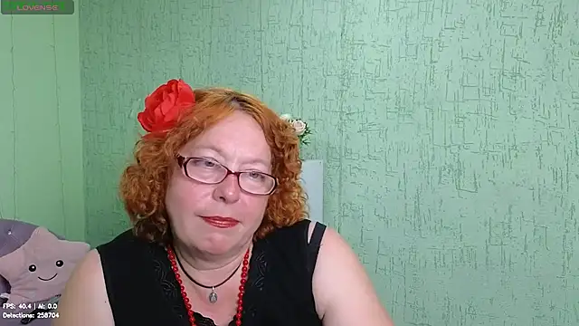 XXX chat uživo modela Fara_Flutte