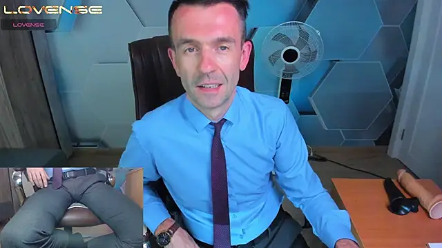 XXX chat uživo modela SteveTiger