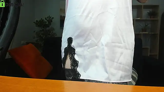 Effy_Royse 现场XXX聊天