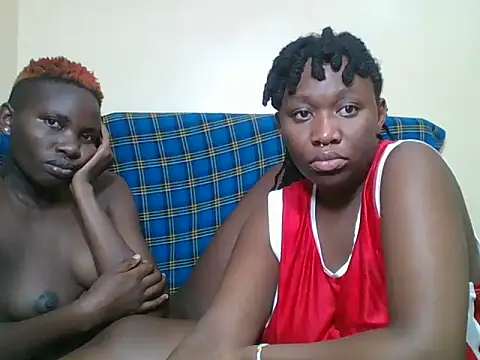 LunaCharm2's Live XXX Chat